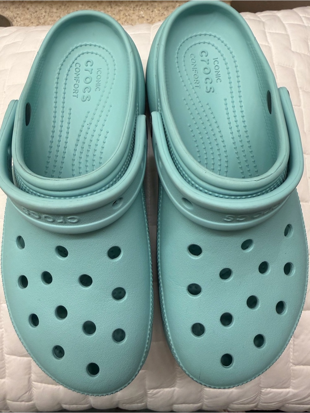 CROCS Kids Classic Clog in Aqua size w10